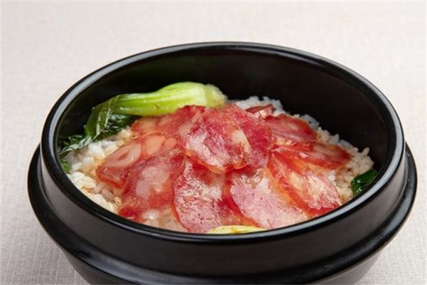 众品煲仔饭