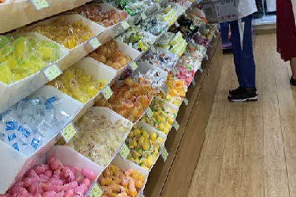 莫氏零食店