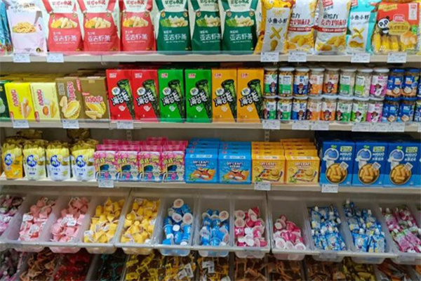 七彩零食小屋