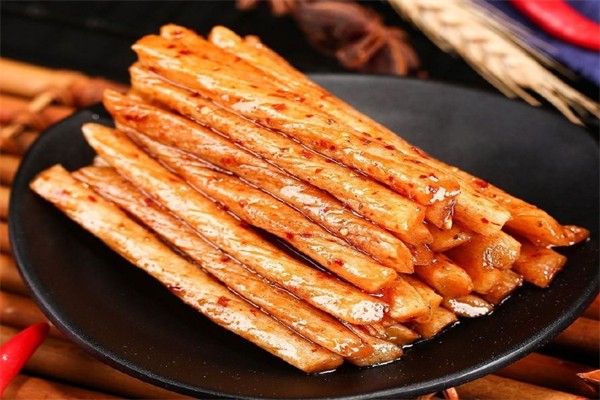 大嘴小嘴零食