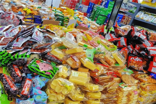 荣世休闲食品