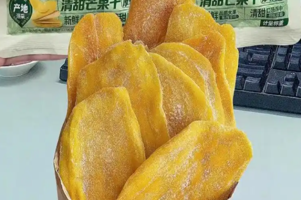 坚强的松鼠零食