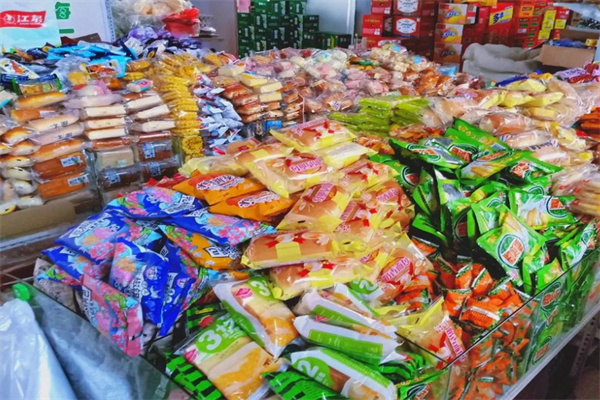 荣世休闲食品