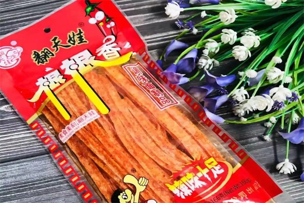 翻天娃辣条