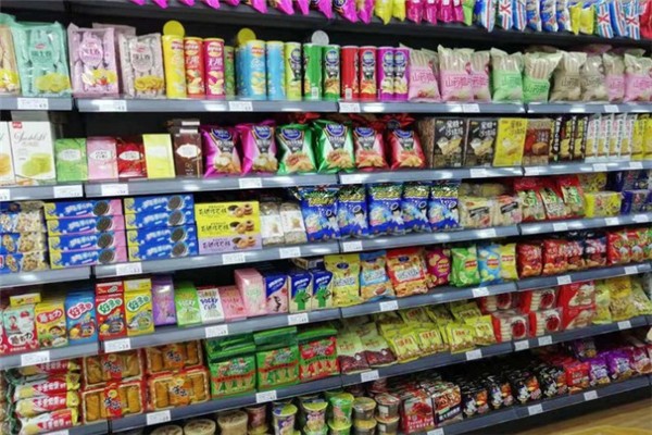 大龙猫零食店