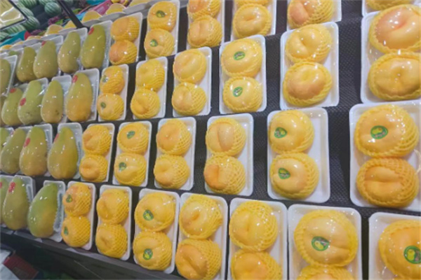 倾果倾城水果店