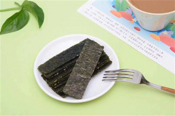 小鹿与飞鱼食品