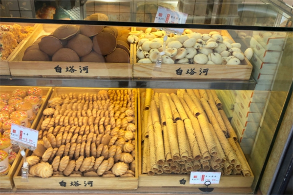 白塔河贡酥