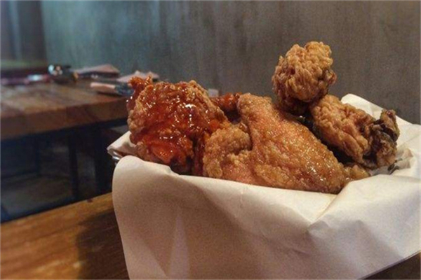 白楼炸鸡店