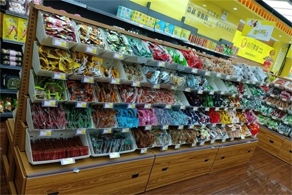 小食品零食加盟店多少?低门槛创业，高潜力商机