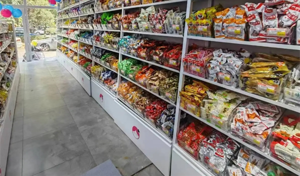 喵喵零食店
