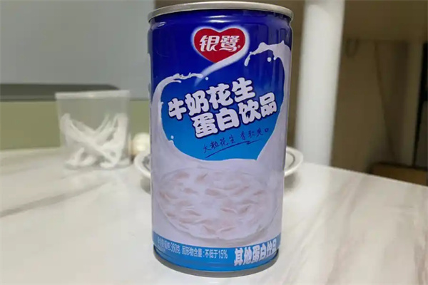 银鹭花生牛奶