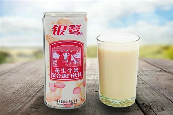 银鹭花生牛奶