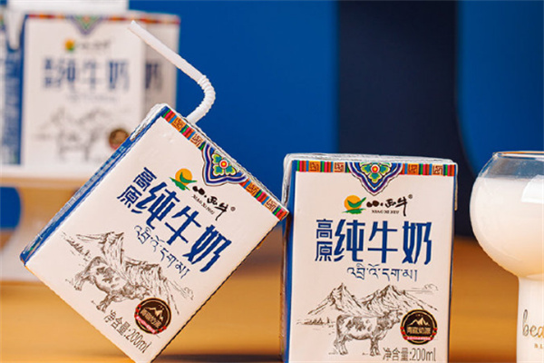 小西牛纯牛奶