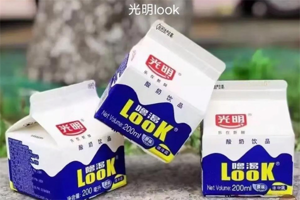 光明Look牛奶