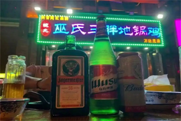 皖北巫氏三胖地锅鸡