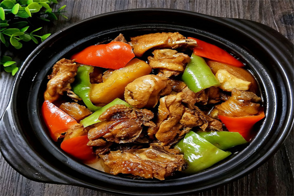 聚福斋黄焖鸡米饭