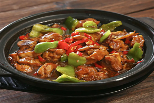 聚福斋黄焖鸡米饭