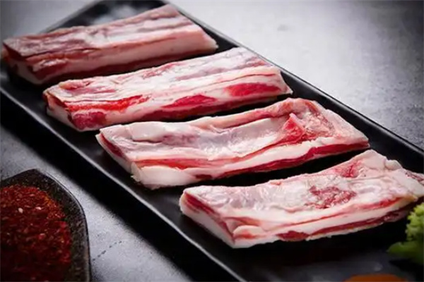 小猪羚蓓自助烤肉