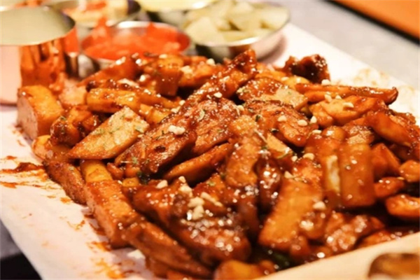 时刻滑板鸡快餐