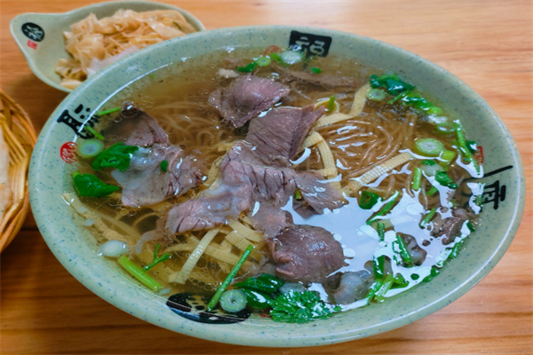 汤面郎牛肉汤