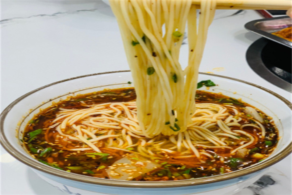 外婆香牛肉拉面