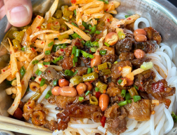 桂林米粉加盟店多少钱