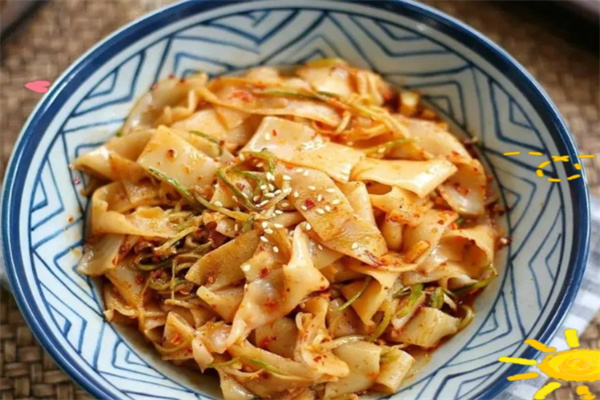 中华美食园擀面皮