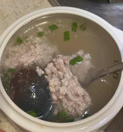 瓦罐香沸特色瓦罐小吃