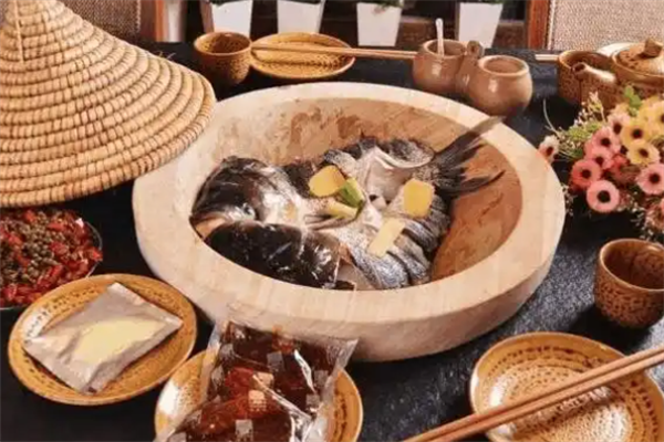 蒸汽鱼火锅