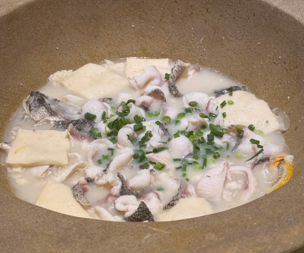 蒸汽鱼火锅