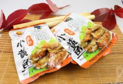 座上客休闲食品加盟成功快人一步