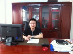 贪吃小站创始人朱总接受东方特许加盟网采访
