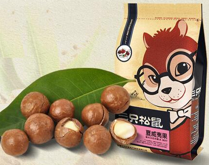 三只松鼠休闲零食店加盟让他成功创业