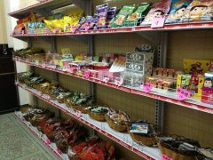 零食天下中型店加盟