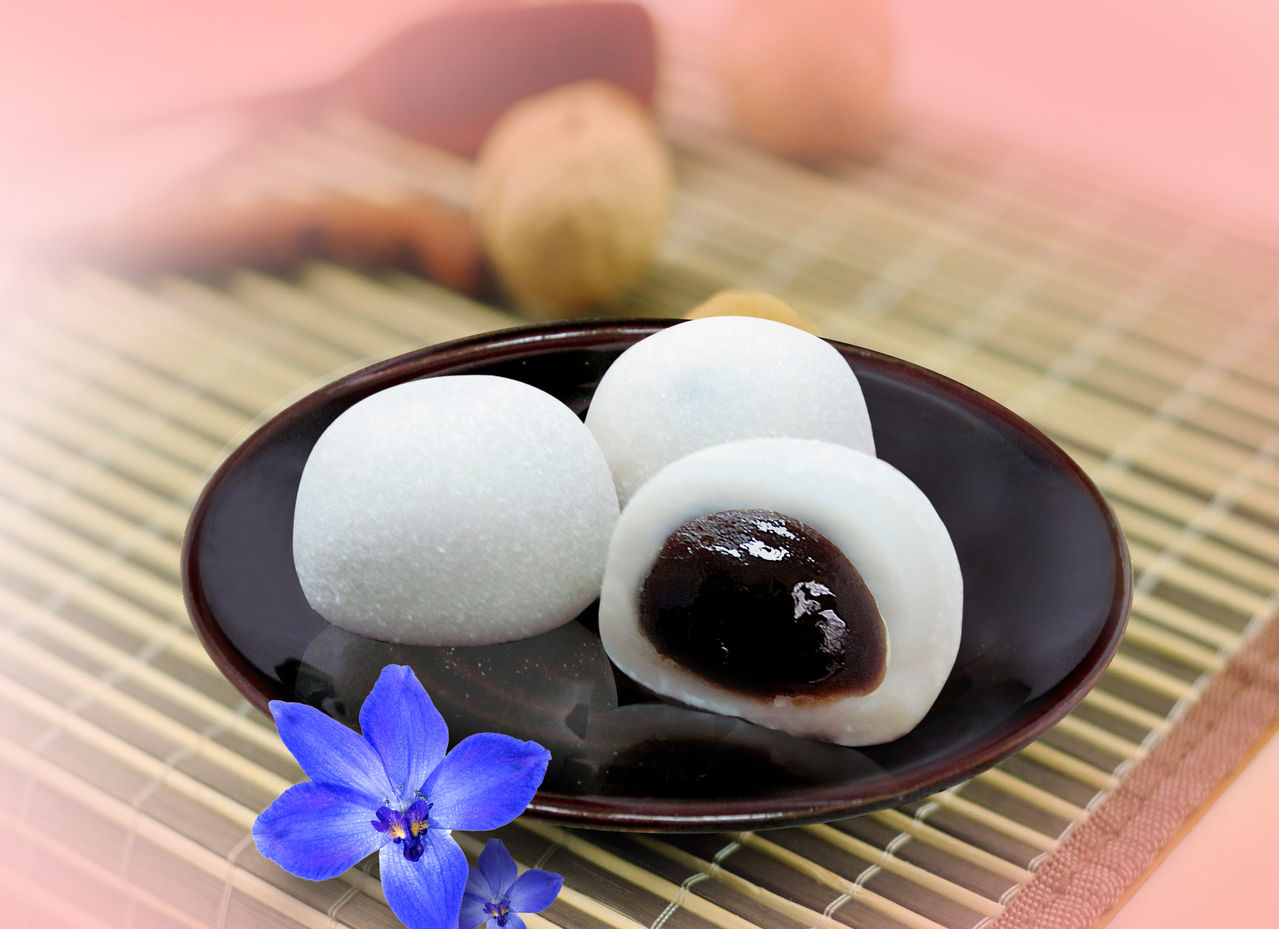 加盟女王驾到休闲食品店是否赚钱？