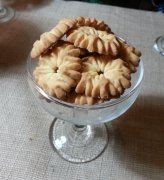 零食满屋休闲食品加盟是赚钱的项目吗？