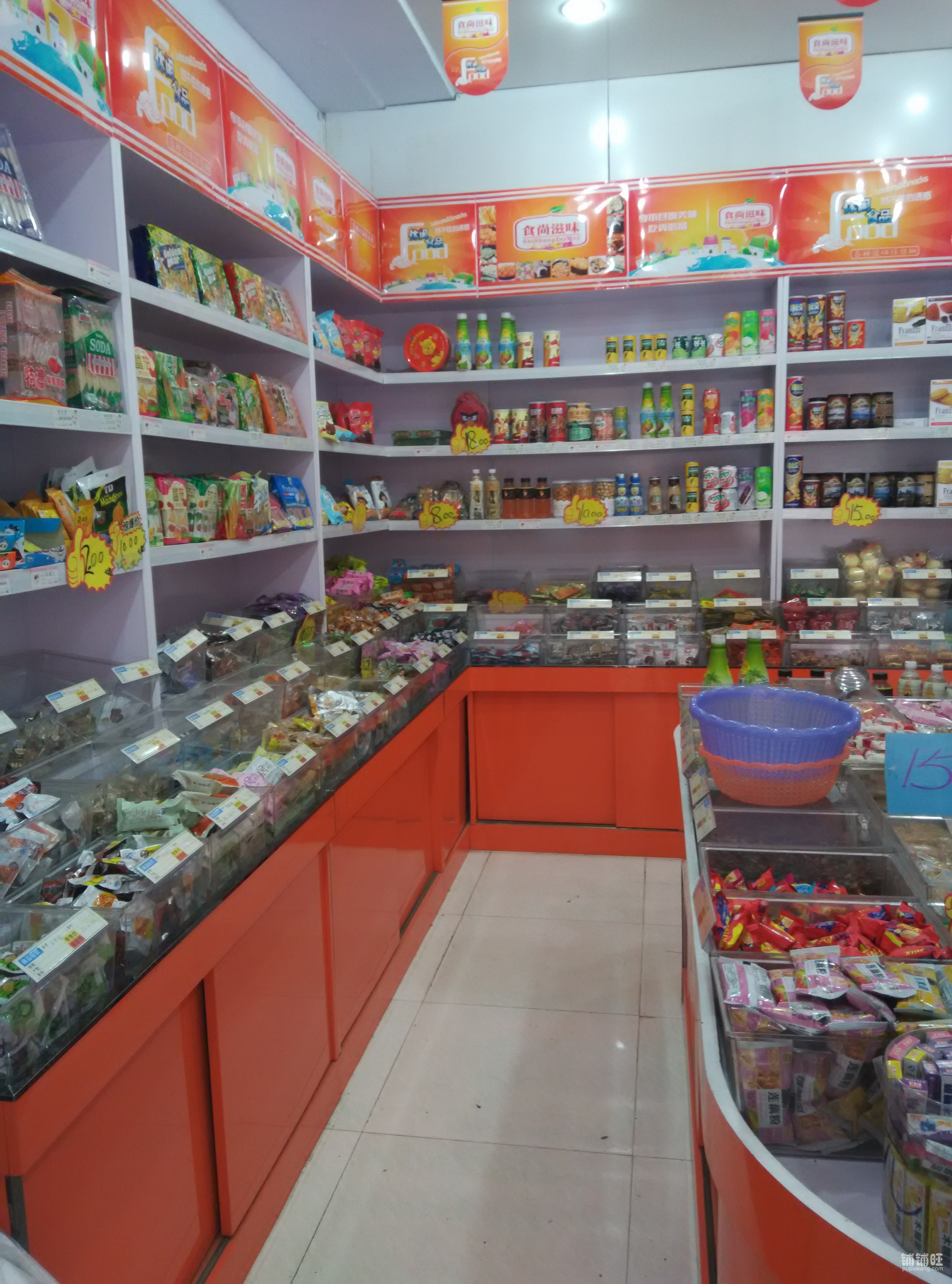 天天零食中型店加盟