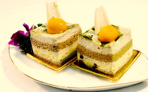 零食店赚钱