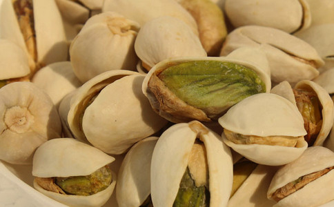 休闲食品迎合时代需求