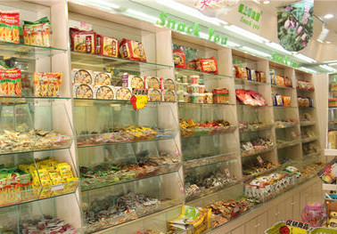 爱上零食屋加盟店